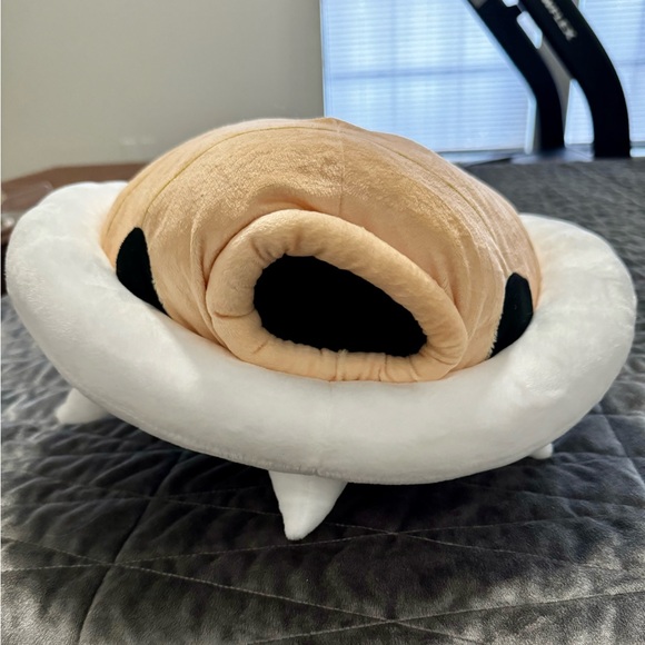 Universal Studios Japan Mario
Kart Spiny blue shell Super
Nintendo World - Picture 4 of 7